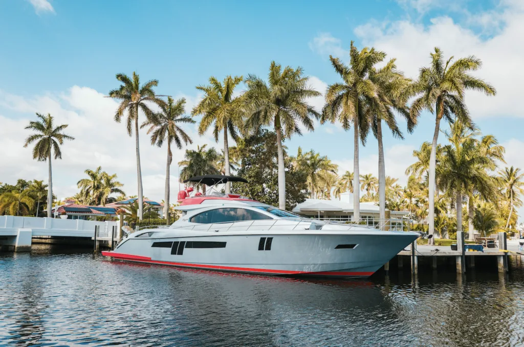 Yacht am Las Olas Blvd